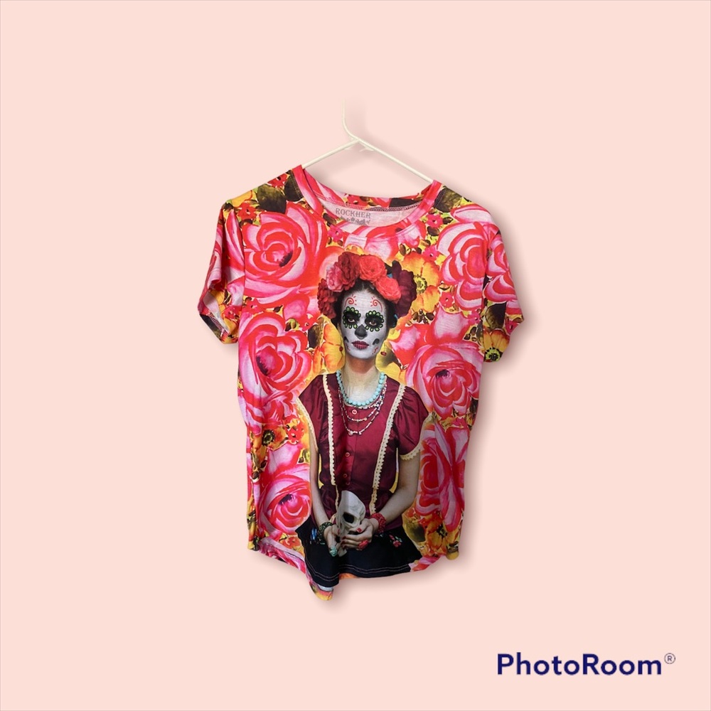 Hot pink Frida Kahlo shirt
